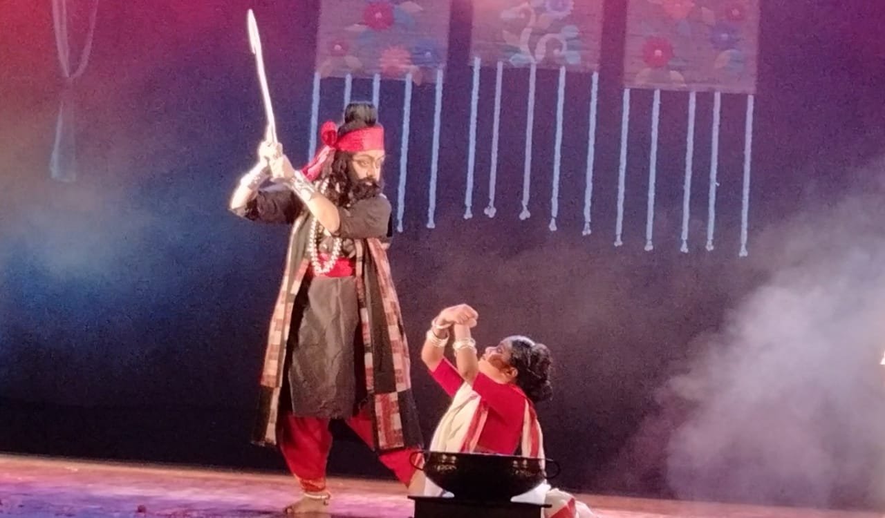 ৩৭ তম বর্ষে পথচলা শাস্ত্রীয় নৃত্য প্রশিক্ষণ কেন্দ্র ‘ কলাক্ষেত্রম ‘ এর সাংস্কৃতিক সন্ধ্যা